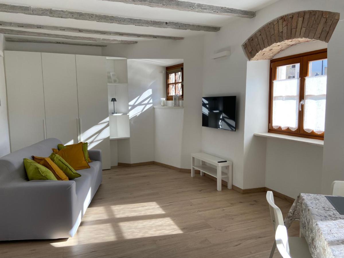 Appartamento Borgo San Tomaso, Tra Storia E Natura Rovereto  Exterior photo